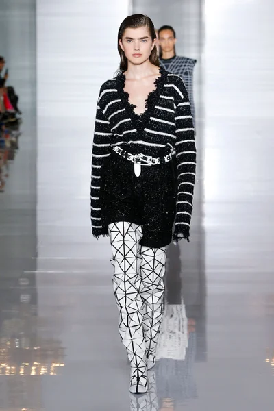 Look 68